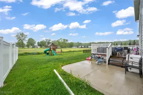 Exterior - 114 River Run Dr, Elyria, OH 44035 photo 2 of 4