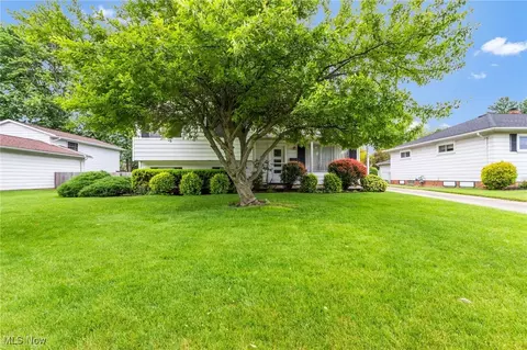 36948 S Lake Shore Blvd, Eastlake, OH 44095