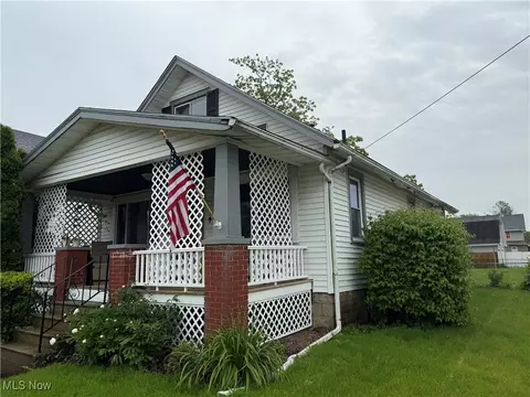 931 W 18th St, Lorain, OH 44052 photo 3