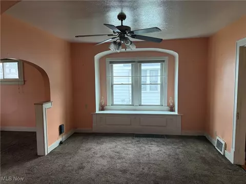 931 W 18th St, Lorain, OH 44052 photo 8