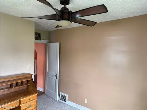 931 W 18th St, Lorain, OH 44052 photo 17