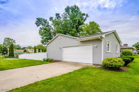 806 9th St SW, Massillon, OH 44647 photo 31