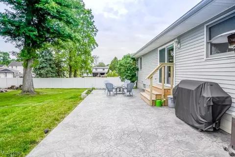 806 9th St SW, Massillon, OH 44647 photo 27