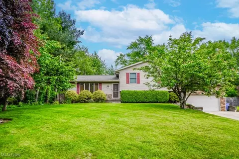 2011 Tricaso Dr, North Canton, OH 44720