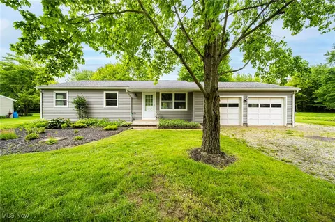 1980 Old Farm St, Ashtabula, OH 44004