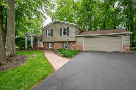 297 Stahl Ave, Cortland, OH 44410