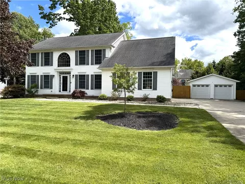 2761 Timberline Dr, Cortland, OH 44410