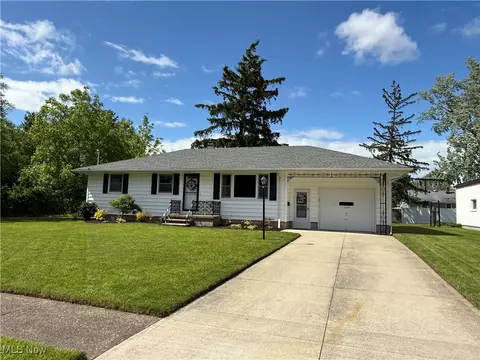 1414 W 40th St, Lorain, OH 44053
