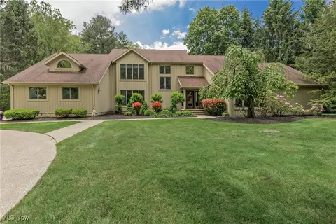 4080 Chagrin River Rd, Moreland Hills, OH 44022