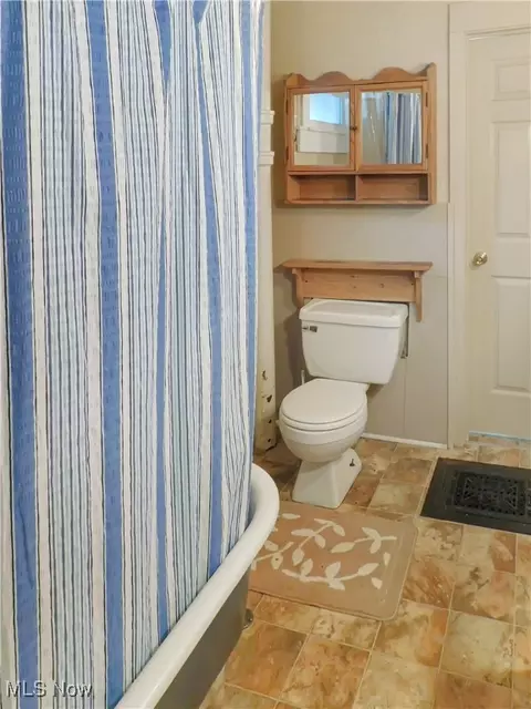 192 Walnut St, Geneva, OH 44041 photo 24