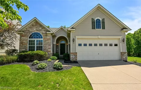 9339 Sasha Ct, Twinsburg, OH 44087