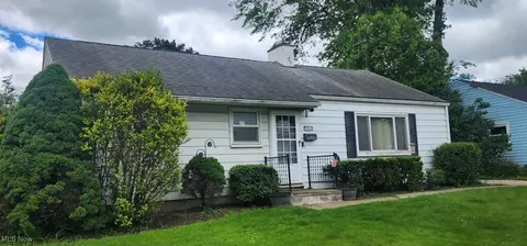 5909 Traymore Ave, Cleveland, OH 44144