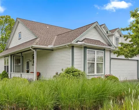 2201 Langford Ln, Avon, OH 44011