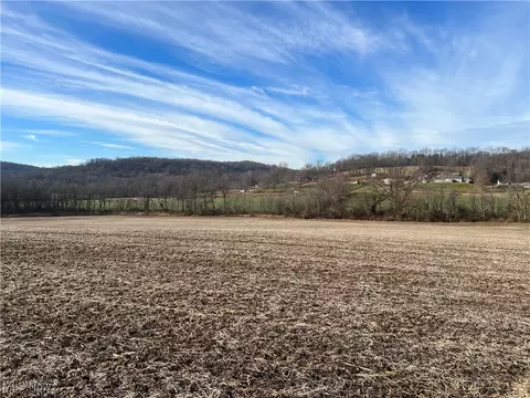 Central Road Nw, Strasburg, OH 44680