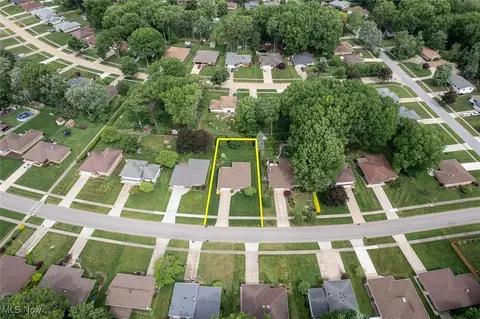 View/Area - 987 E Decker Dr, Seven Hills, OH 44131 photo 5 of 5