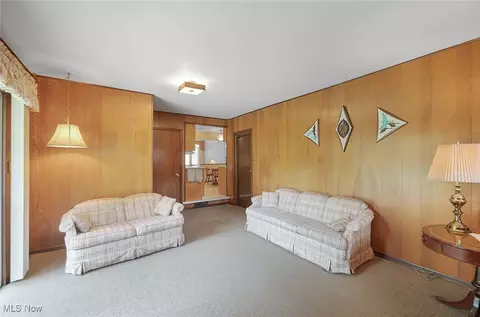 Living - 987 E Decker Dr, Seven Hills, OH 44131 photo 5 of 5