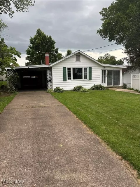 526 Brookover Ave, Zanesville, OH 43701