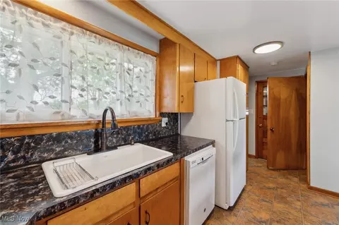 9265 Oberlin Rd, Elyria, OH 44035 photo 15