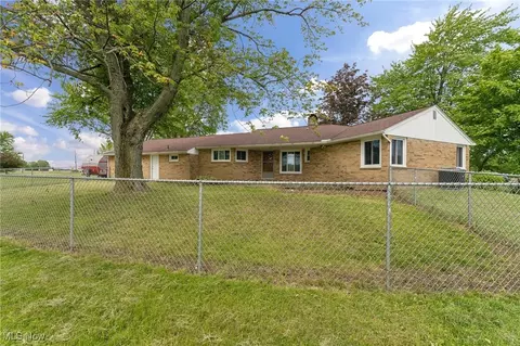 9265 Oberlin Rd, Elyria, OH 44035 photo 4