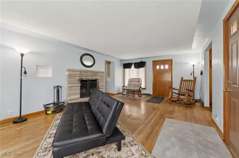 9265 Oberlin Rd, Elyria, OH 44035 photo 5