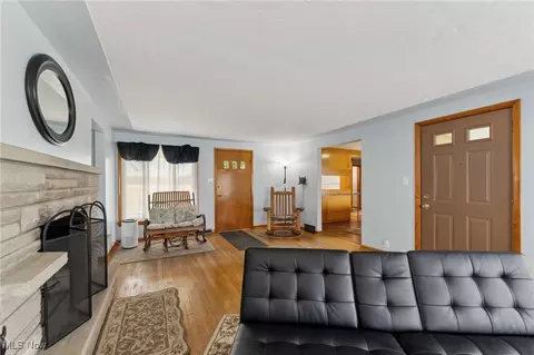 9265 Oberlin Rd, Elyria, OH 44035 photo 6