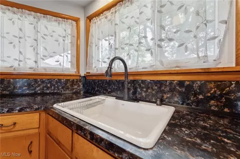 9265 Oberlin Rd, Elyria, OH 44035 photo 16