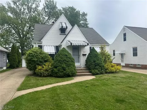1397 Sunset Rd, Mayfield Heights, OH 44124