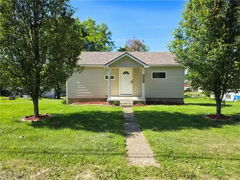 719 Clark St, Philo, OH 43771