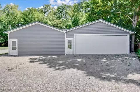 1560 Russell Ave, Zanesville, OH 43701