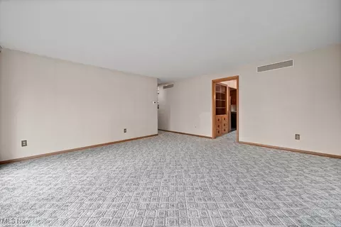 817 Washington Ave, Elyria, OH 44035 photo 23