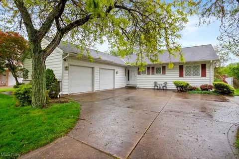 817 Washington Ave, Elyria, OH 44035 photo 3