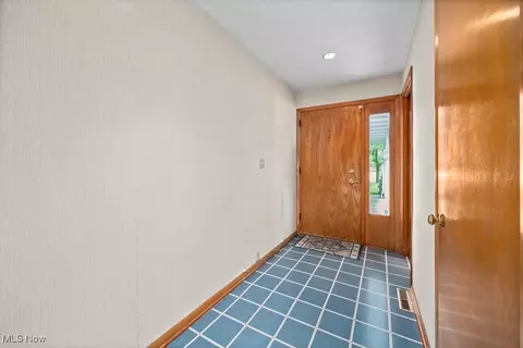 817 Washington Ave, Elyria, OH 44035 photo 20