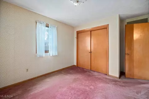 817 Washington Ave, Elyria, OH 44035 photo 8
