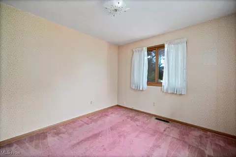 817 Washington Ave, Elyria, OH 44035 photo 10