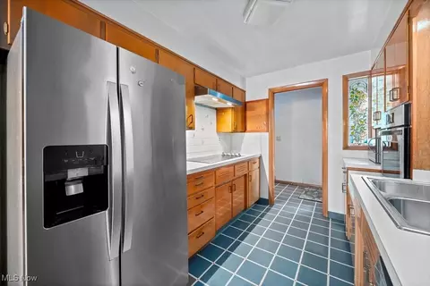 817 Washington Ave, Elyria, OH 44035 photo 29