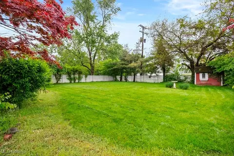 817 Washington Ave, Elyria, OH 44035 photo 39