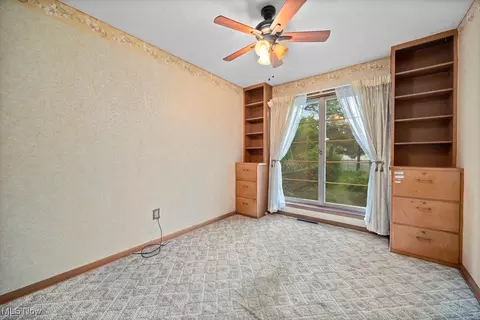817 Washington Ave, Elyria, OH 44035 photo 17