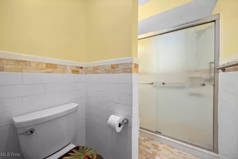 817 Washington Ave, Elyria, OH 44035 photo 15