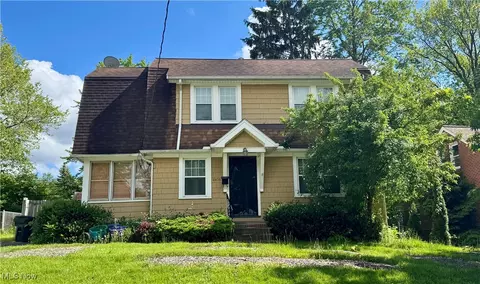 4406 Bayard Rd, South Euclid, OH 44121