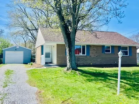 2213 Cambridge Ave SE, Massillon, OH 44646