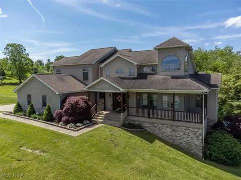 44680 Moriah Dr, Saint Clairsville, OH 43950