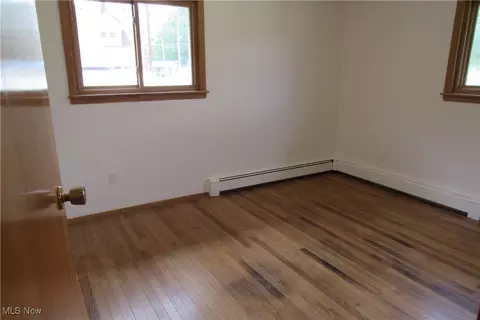 Bedroom - 3318 Avon Blvd, Ashtabula, OH 44004 photo 1 of 2