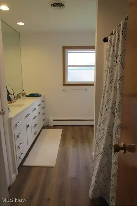 Bath - 3318 Avon Blvd, Ashtabula, OH 44004 photo 1 of 2
