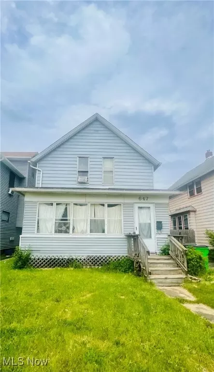 647 Wooster Rd W, Barberton, OH 44203