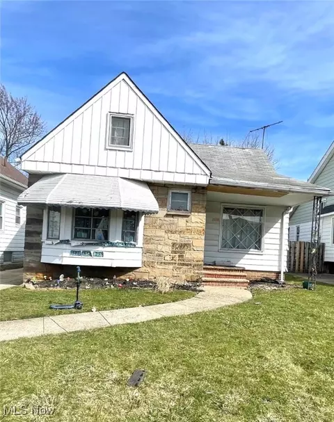 4815 E 86th St, Garfield Heights, OH 44125