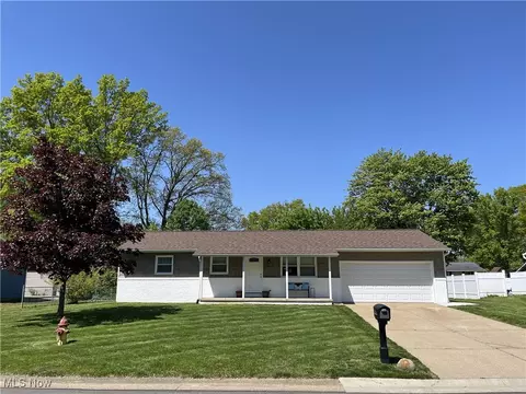 520 Longview Ave, Canal Fulton, OH 44614
