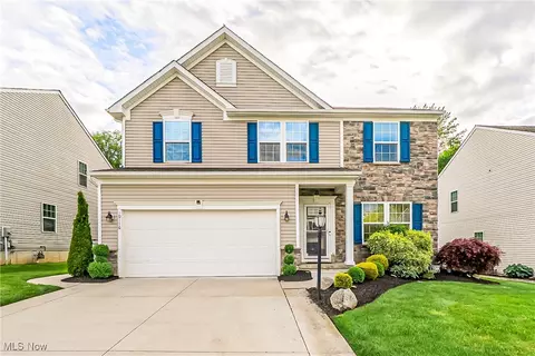 10116 Flagstone Dr, Twinsburg, OH 44087
