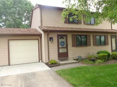 816 Gino Ln #816, Cleveland, OH 44109