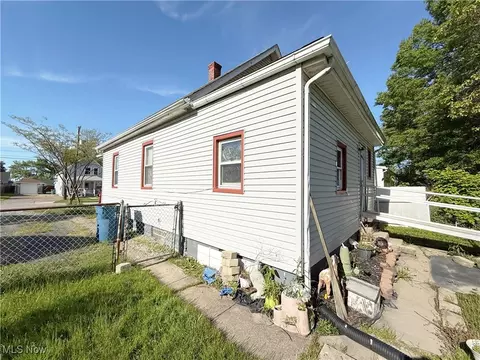 900 E 34th St, Lorain, OH 44055 photo 7