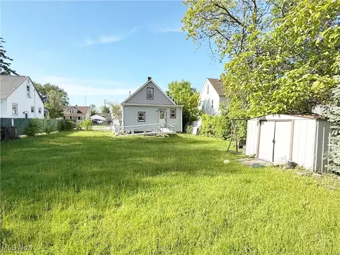 900 E 34th St, Lorain, OH 44055 photo 9